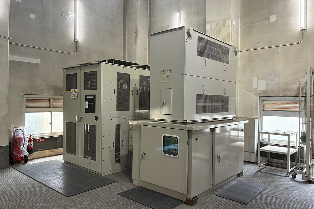 庚申塚変電所内部の様子